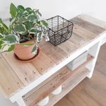 Blue Hill Slatted Hall Table / Shelves