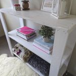 Redknot Shelves