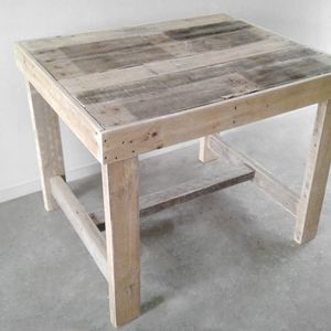 Newport Hills Dining Table