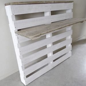 Reclaimed Pallet Bar