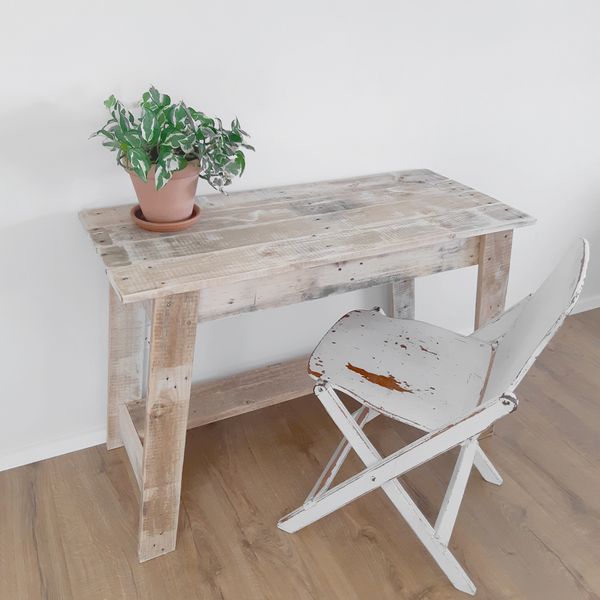 Scandinavian Work Desk